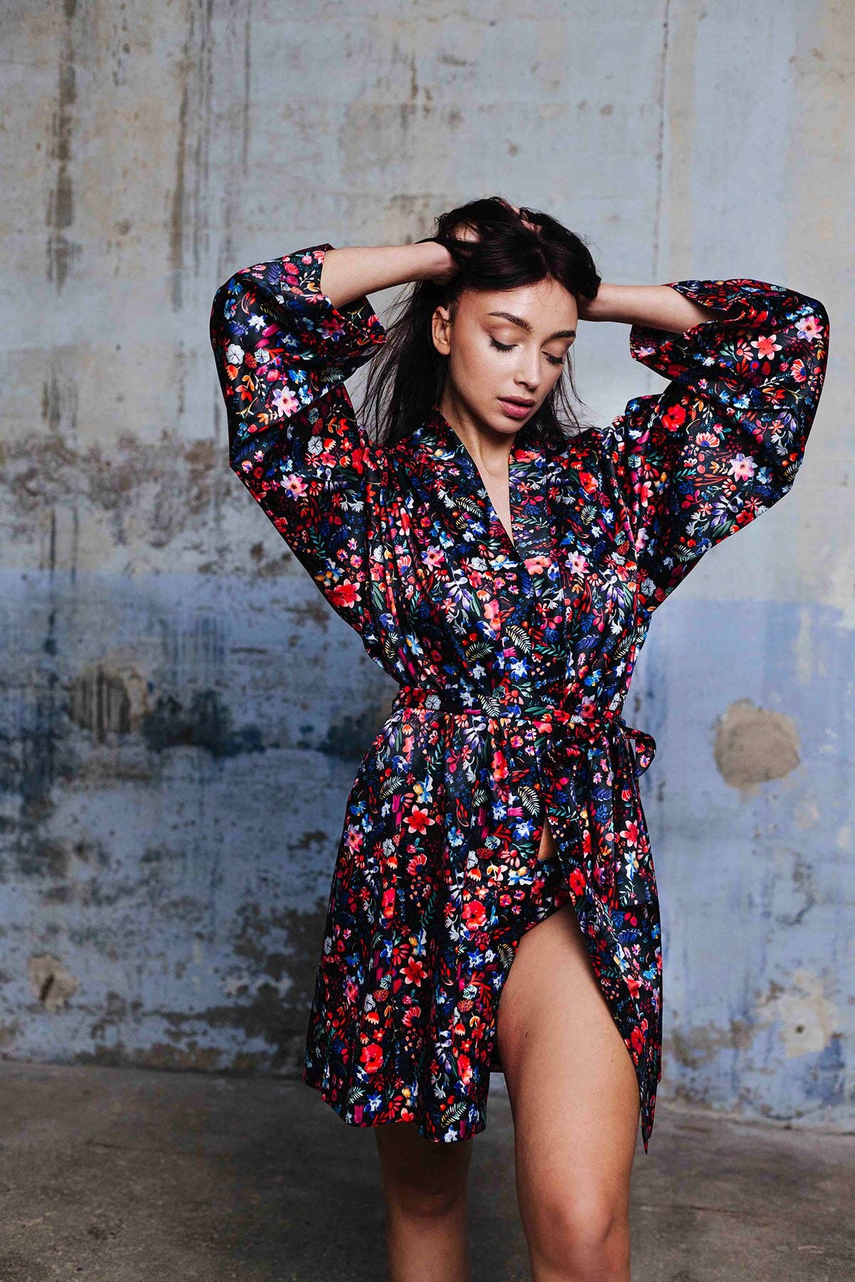 Kimono en satin Pollen Imprimé Floral