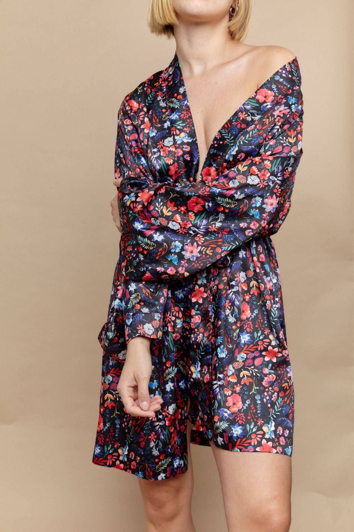 Kimono en satin Pollen Imprimé Floral